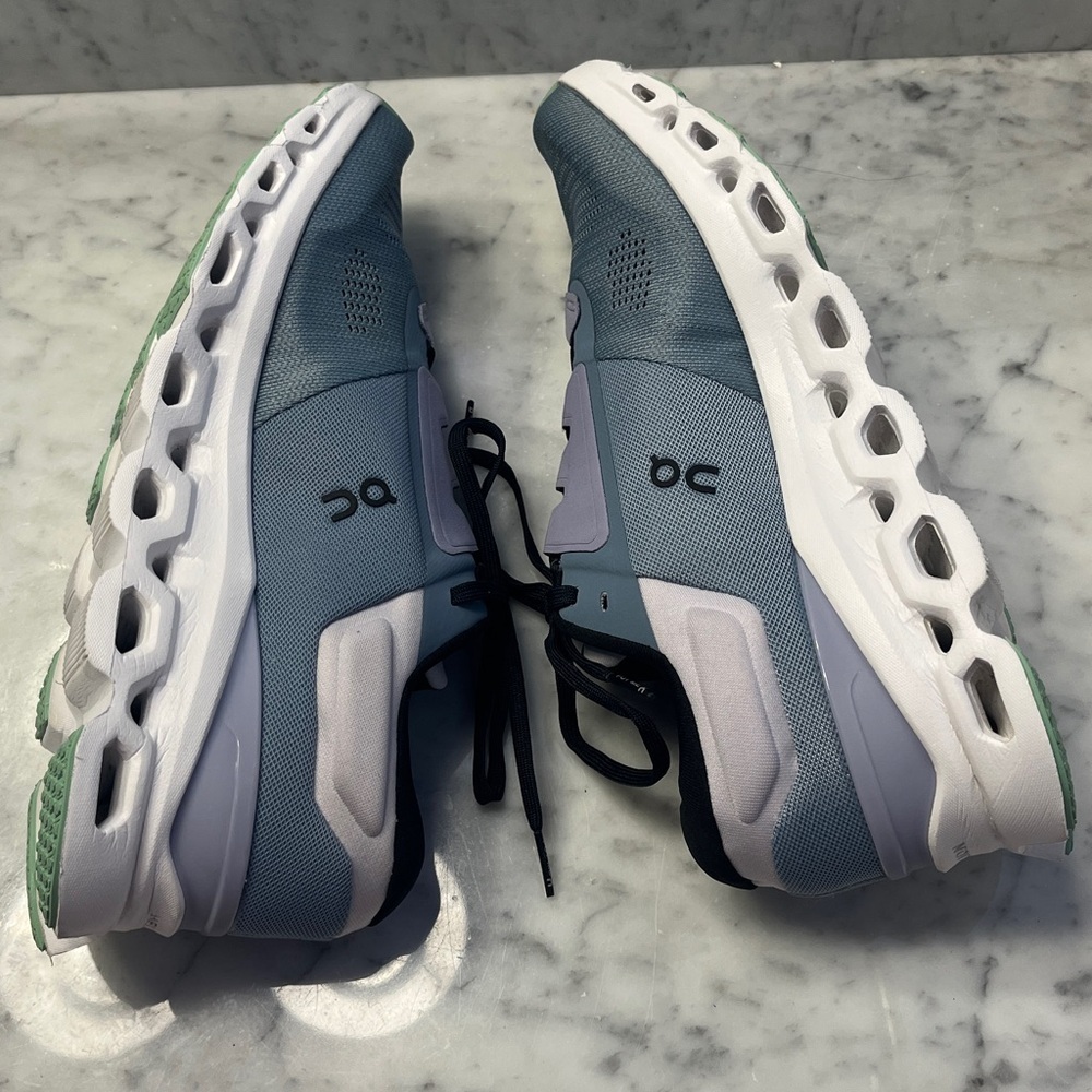 On Running Cloudstratus 3 Size 9.5 NEW - Picture 8 of 15